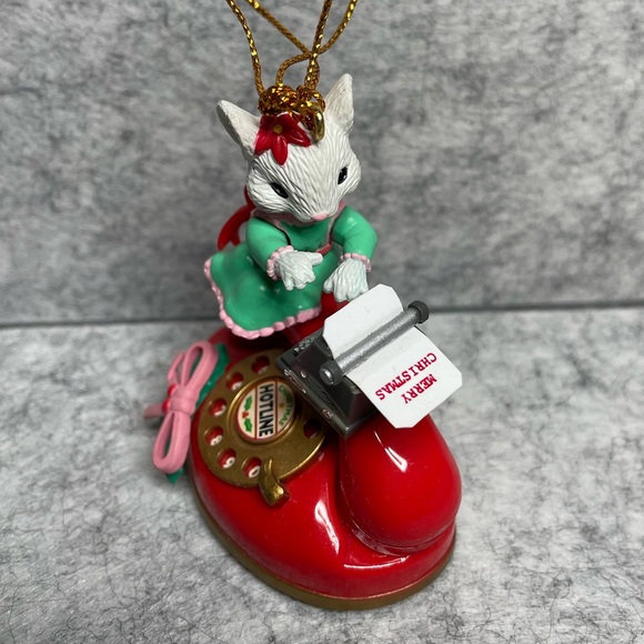 VTG 1996 Lustre Fame Christmas Ornament - Girl Mouse on Telephone w/ Typewriter - Picture 4 of 7